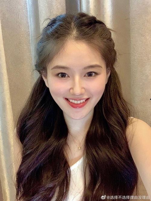 吃瓜视频网红在线观看,带你领略网络娱乐新风尚 第3张 吃瓜视频网红在线观看,带你领略网络娱乐新风尚 第3张